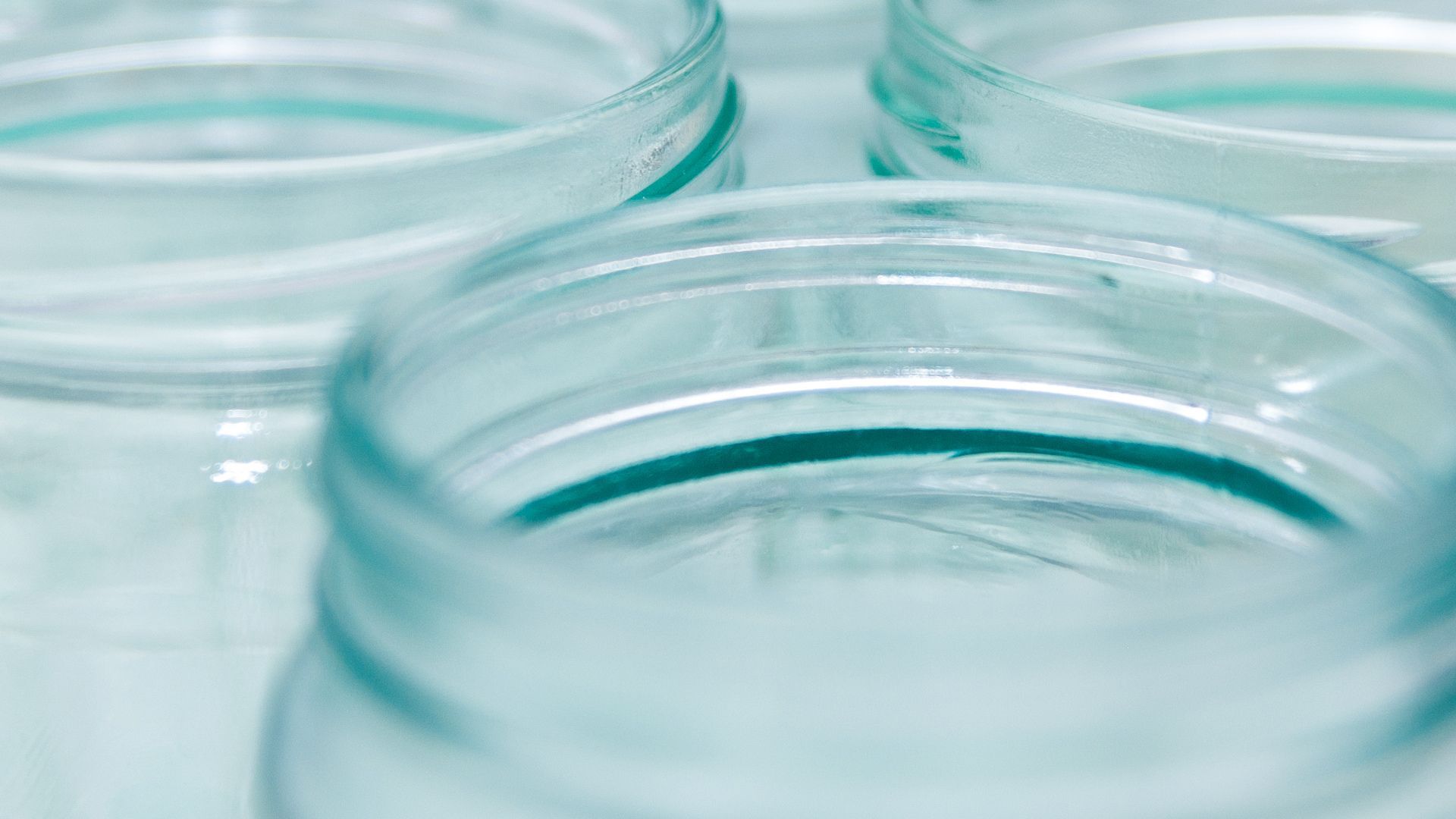 Glass packaging